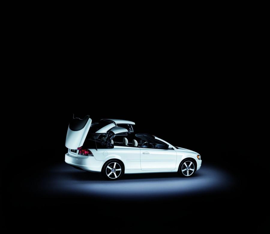  Volvo C70 Ice White 2009 года  (фото 3 из 6)